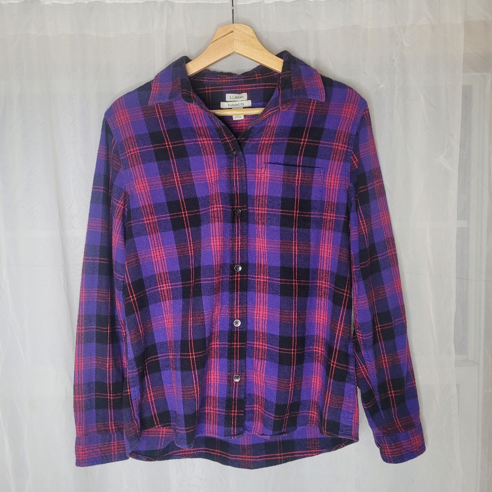 L.L. Bean Scotch Plaid Flannel Shirt Womens Size Small Purple Relaxed Fit Cotton